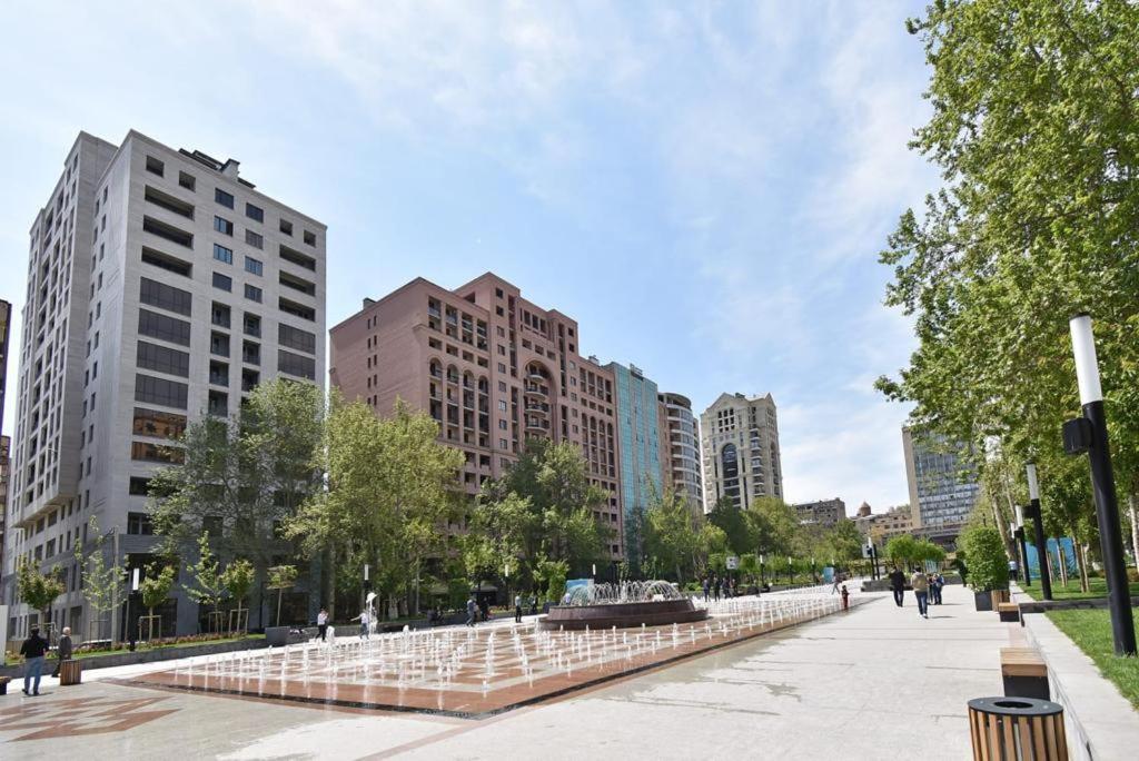 Апартаменты 74/3New Building In The Center Of The Capital Ереван Экстерьер фото
